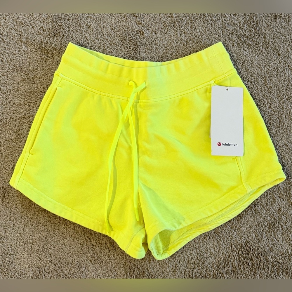 Lululemon Inner Glow High-Rise Shorts 3” Neon Wash Yellow Size 4 NWT - Picture 6 of 11
